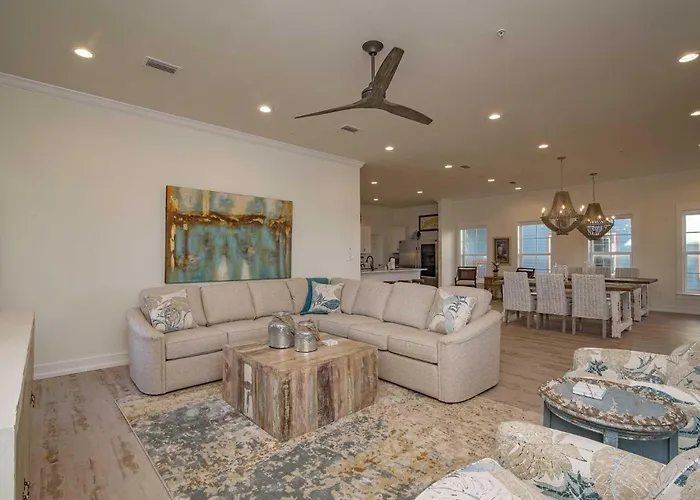 Breezyville Northwest Sky 12br Holiday home *