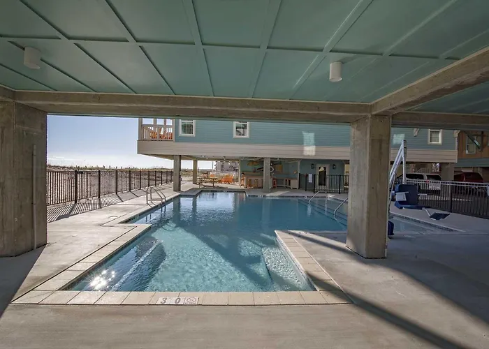 Breezyville Northwest Sky 12br