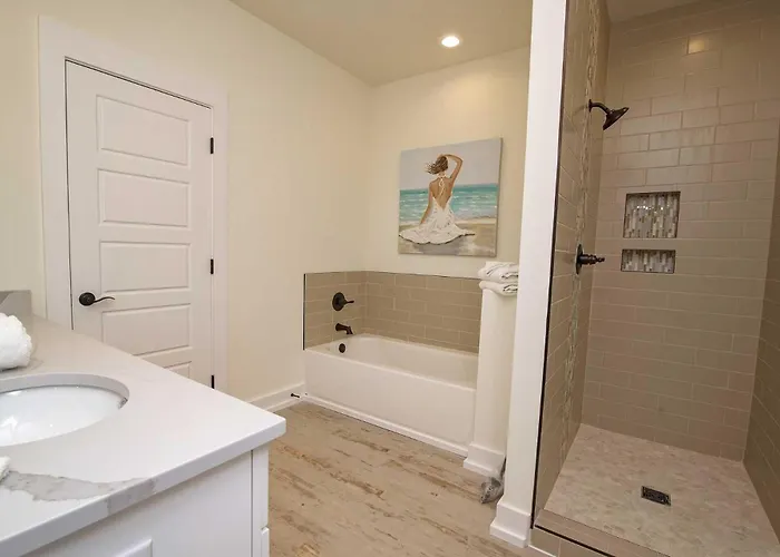 Holiday home Breezyville Northwest Sky 12br
